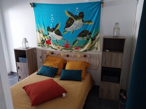 2 chambres, lit parapluie