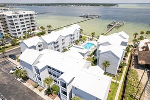 Condo, 2 Bedrooms | Exterior