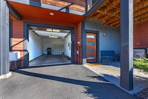 House, 2 Bedrooms | Exterior