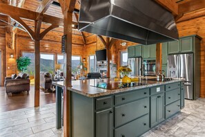 Cabane, plusieurs chambres | Cuisine privée
