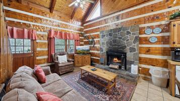 Cabin, 1 Bedroom | Living area