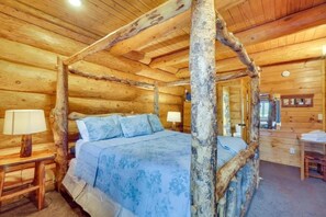Cabin, 2 Bedrooms | 2 bedrooms, iron/ironing board, free WiFi - Mammoth Views 2 Bedroom Cabin by Heavenly Views Resort (Gatlinburg)