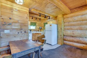 Cabin, 2 Bedrooms | Private kitchen | Fridge, oven, coffee/tea maker - Mammoth Views 2 Bedroom Cabin by Heavenly Views Resort (Gatlinburg)