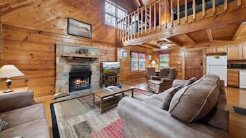 Cabin, 2 Bedrooms | Living area | Smart TV