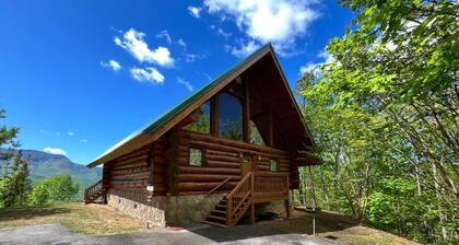 Elkmont Views Cabin by Heavenly Views Resort
