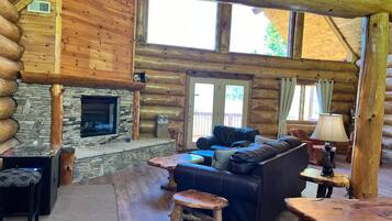 Studio | Living area