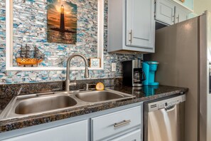 Nhà, 3 phòng ngủ | Bếp riêng | Tủ lạnh, lò nướng, dụng cụ pha cà phê/trà, lò nướng bánh mì