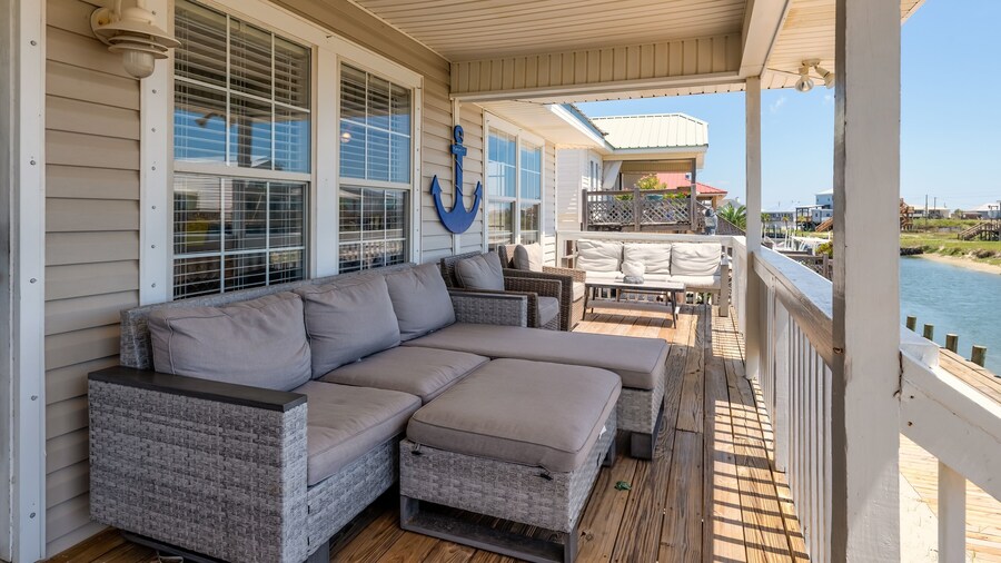 Sunset Point - 2249 Mallard St 3 Bedroom Home by RedAwning
