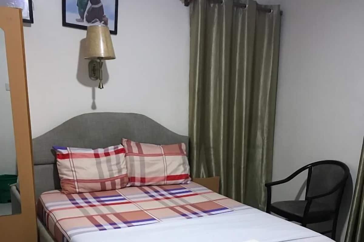 Egyptian cotton sheets, premium bedding, individually decorated