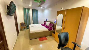 Egyptian cotton sheets, premium bedding, individually decorated