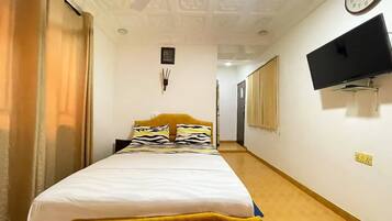 Egyptian cotton sheets, premium bedding, individually decorated