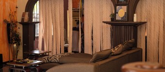 Joh Ann Western Guest