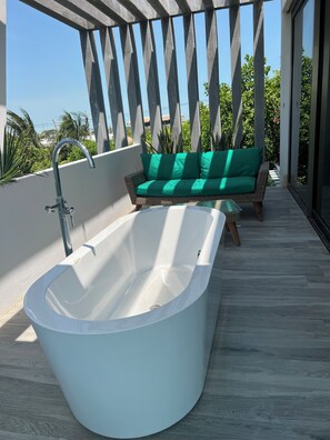 Outdoor spa tub - Casa De Tus Sueños Holbox (Holbox)