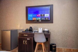 Habitación de lujo | 1 dormitorio, caja fuerte, sistema de insonorización y wifi gratis