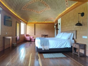 Deluxe Suite | 1 bedroom, in-room safe, blackout curtains, soundproofing - La Alhambra Hotel Boutique (Villa de Leyva)