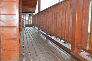 Exterior - Log House AB (Seto)