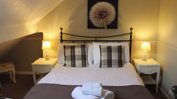 3 bedrooms, individually decorated, individually furnished, free WiFi