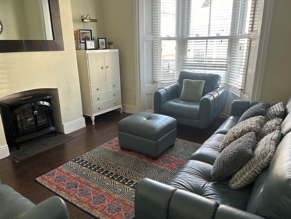 Cottage | Living area