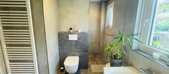 Moderne Ferienwohnung mit großer Terrasse im Fränkischen Seenland