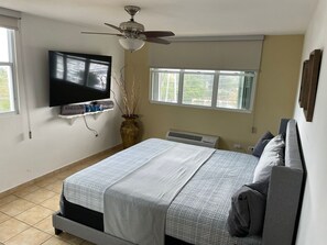 3 間睡房、熨斗/熨衫板、免費 Wi-Fi、床單