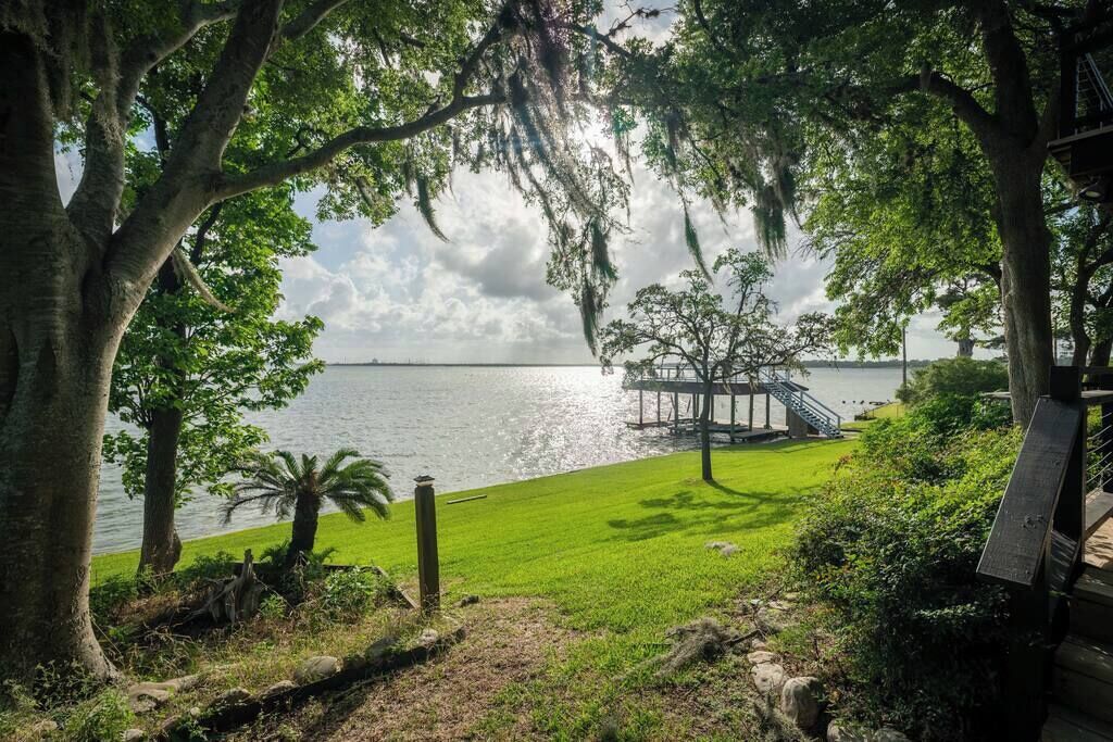 Hidden Bay Front W/ Private Dock