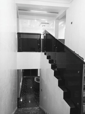 Staircase - New Diamond Suites and Apartment Jos (Jos)