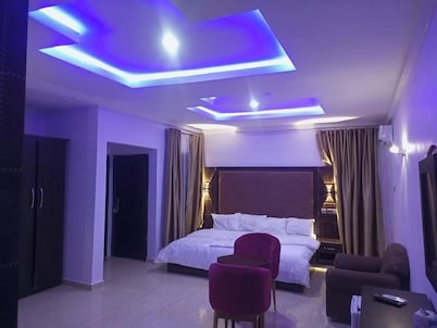 New Diamond Suites and Apartment Jos 