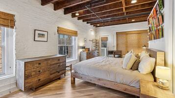 3 habitaciones, tabla de planchar con plancha, wifi y ropa de cama