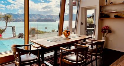 The Bolthole - Charteris Bay Holiday Home