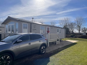 Chalet, varias camas | Áreas de la propiedad