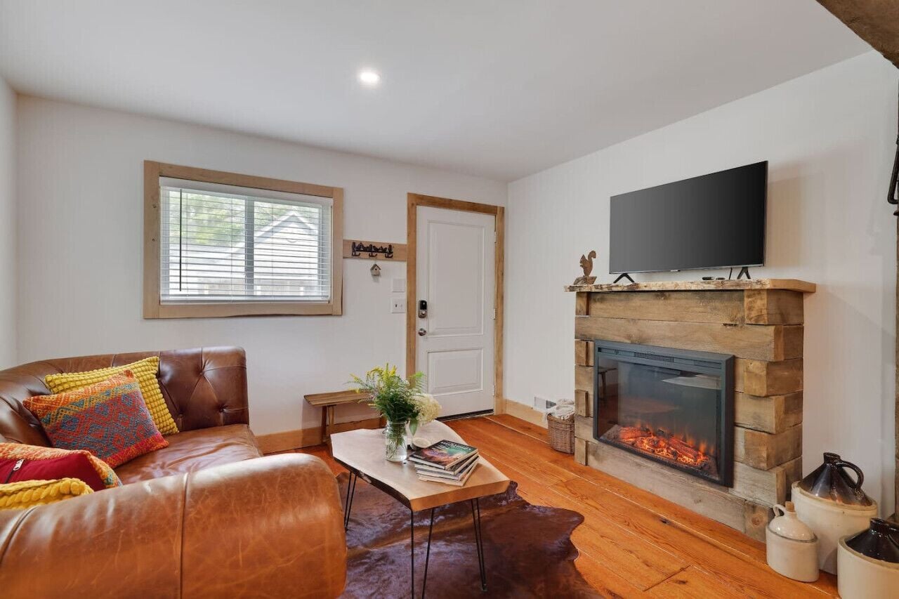 Télévision, cheminée