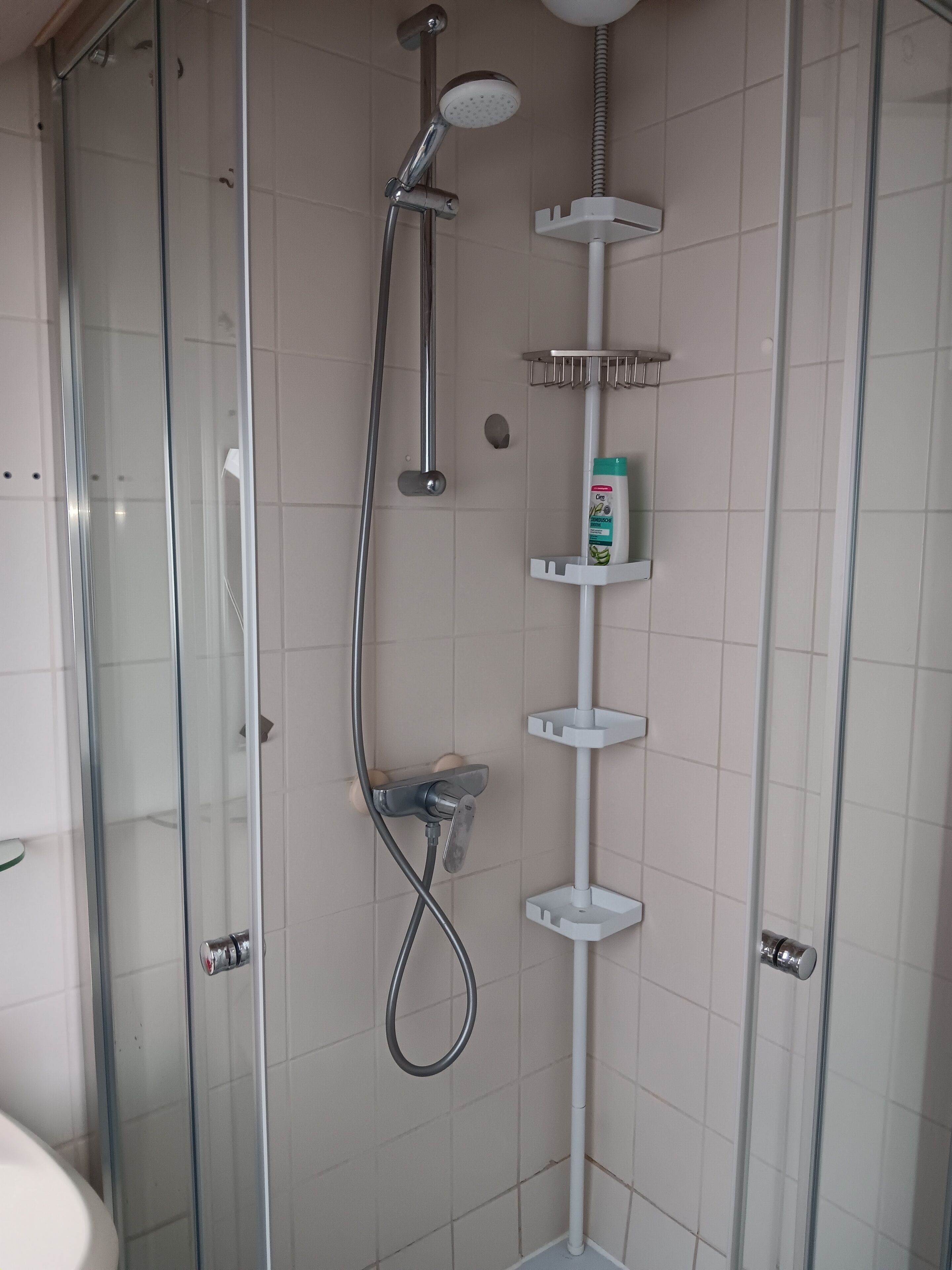 Shower, towels, soap, shampoo