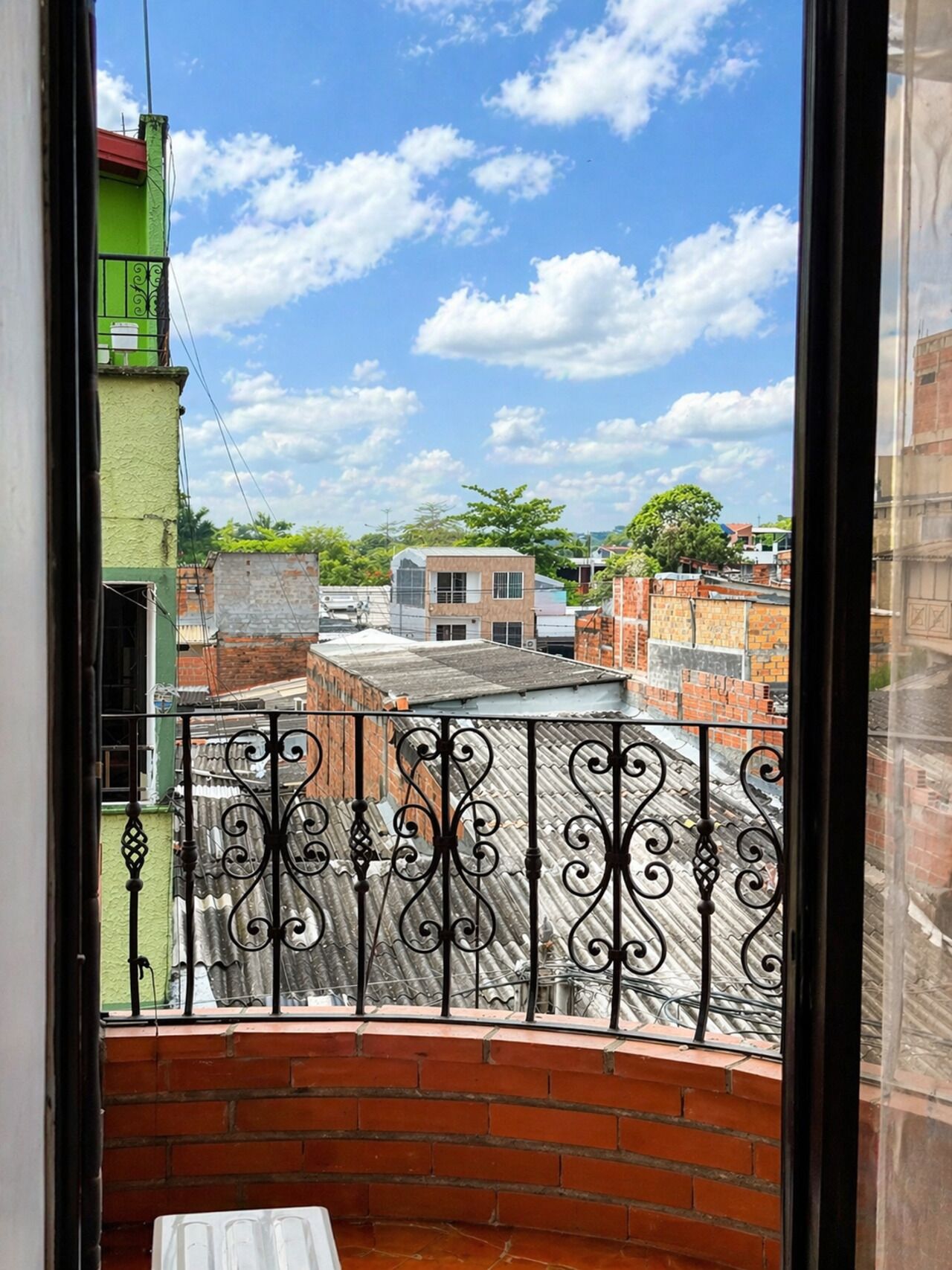 Habitación doble, servicio de limpieza | Balcón