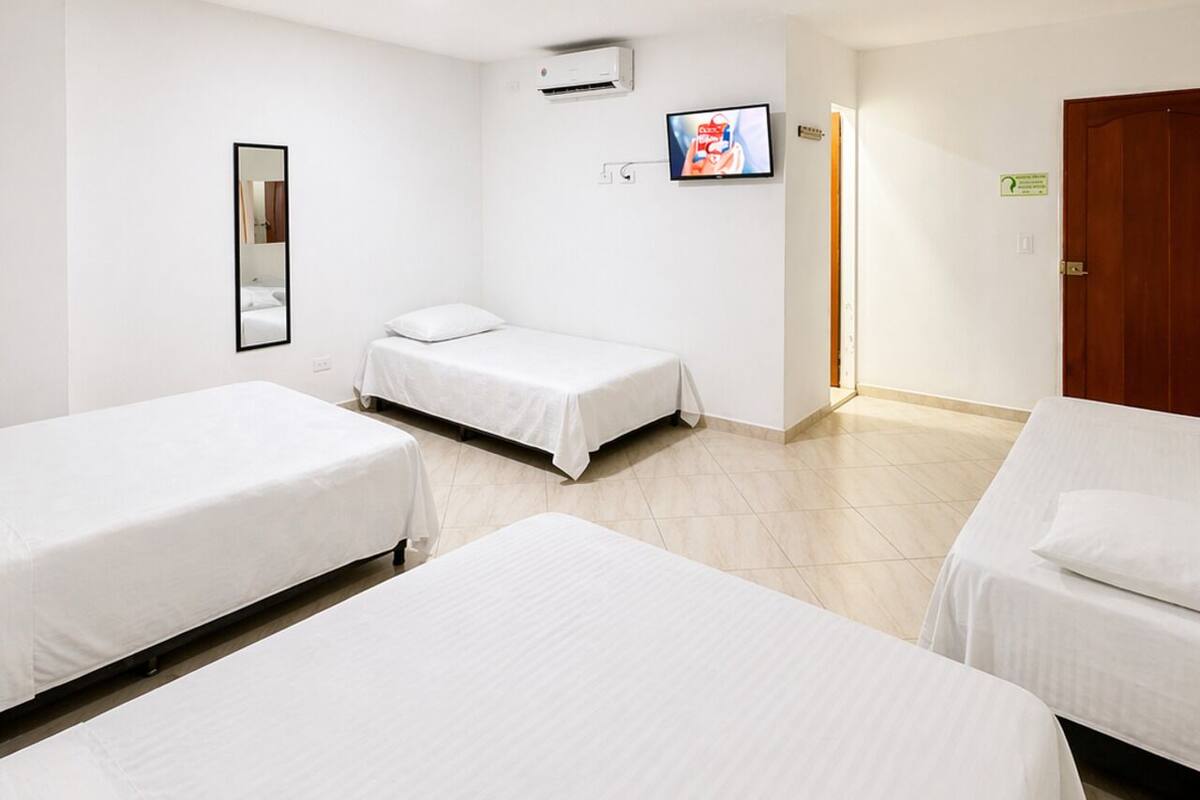 1 chambre, décoration personnalisée, ameublement personnalisé