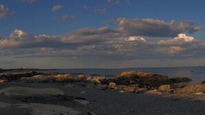 Beach - Beachmore-Steps to Sandy Beach (Biddeford)