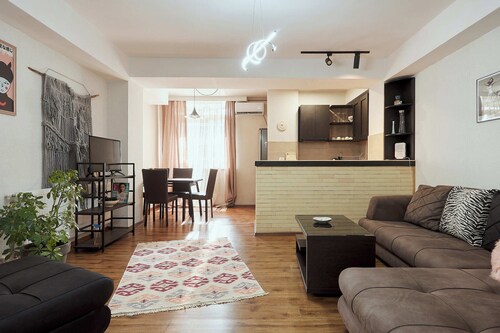 Charming and cosy apartment in Tbilisi 