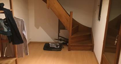 Appartement en ceentre ville de Dourdan. Proche du chĂąteau, RER C et commerces