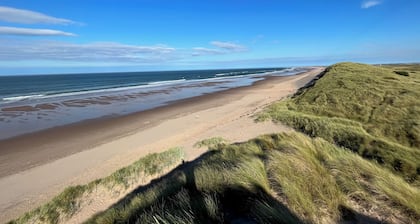Beautiful stone cottage on the stunning Northumbrian coast.
