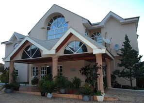 Exterior - Novel Suites And Resort (Jos)