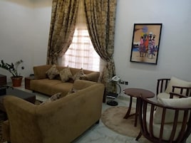 Quarto executivo | 1 quarto, cofres nos quartos, Wi-Fi de cortesia