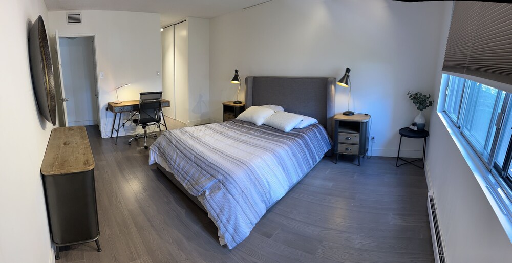 Luxury condo fully equipped with all essentials roof top pool