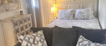 Cozy studio apartment just outside of Hattisburg in a country setting!