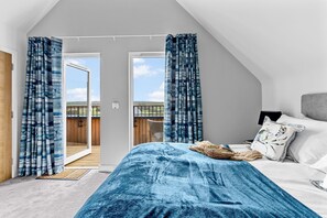 4 habitaciones, tabla de planchar con plancha, internet y ropa de cama 