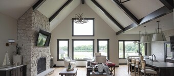 Lakefront Retreat on South Center Lake