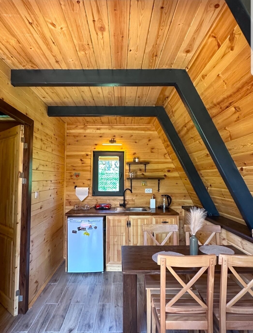 43-inch Smart TV with digital channels, first-run films, pay films