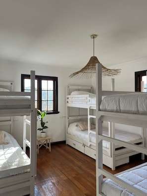 6 habitaciones y ropa de cama