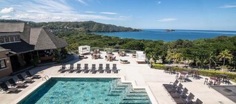 Breathtaking, Premium Ocean View Villa with Beach Access. NEWLY REMODELED! 