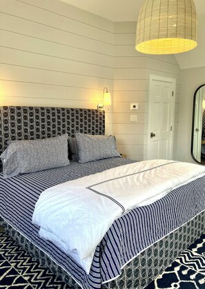 6 bedrooms, in-room safe, iron/ironing board, WiFi