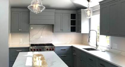 Summer Living! Nantucket Island Home with Pool, 6 bedrooms, AC, amenities