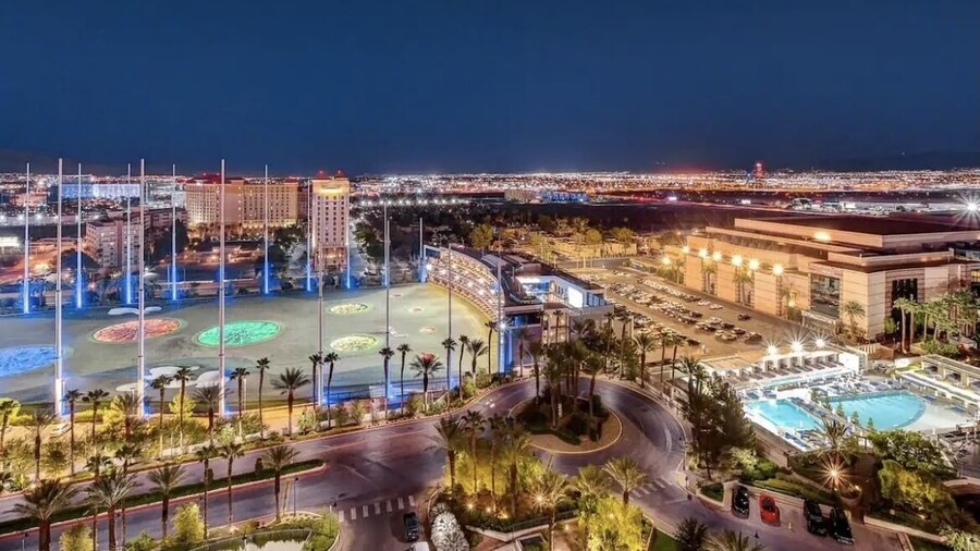 LUXE 702 MGM Signature 1 BR 2 BTH SUITE